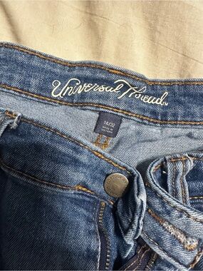 Universal Thread Women's Blue High-Rise Denim Shorts